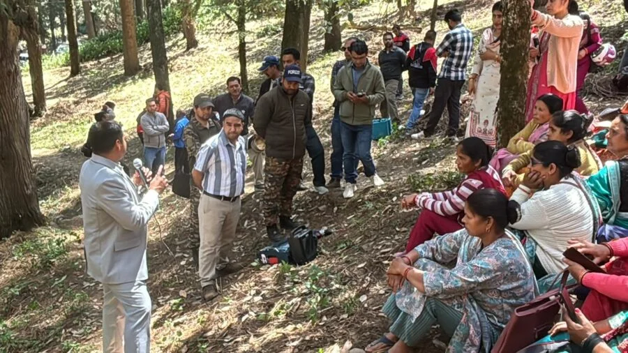 महिलाओं को बोर होल पद्धति से लीसा विदोहन का प्रशिक्षण, वन आधारित आजीविका को मिलेगा बढ़ावा