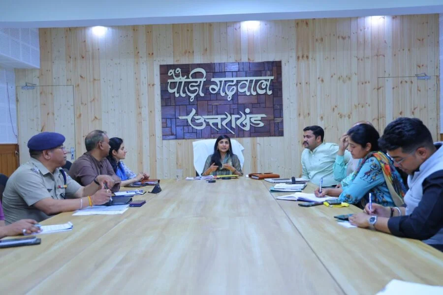 वनाग्नि रोकथाम को लेकर डीएम स्वाति एस. भदौरिया सख्त, 01 मई से फायर अलार्म सिस्टम लागू, लापरवाहों पर होगी सख्त कार्रवाई