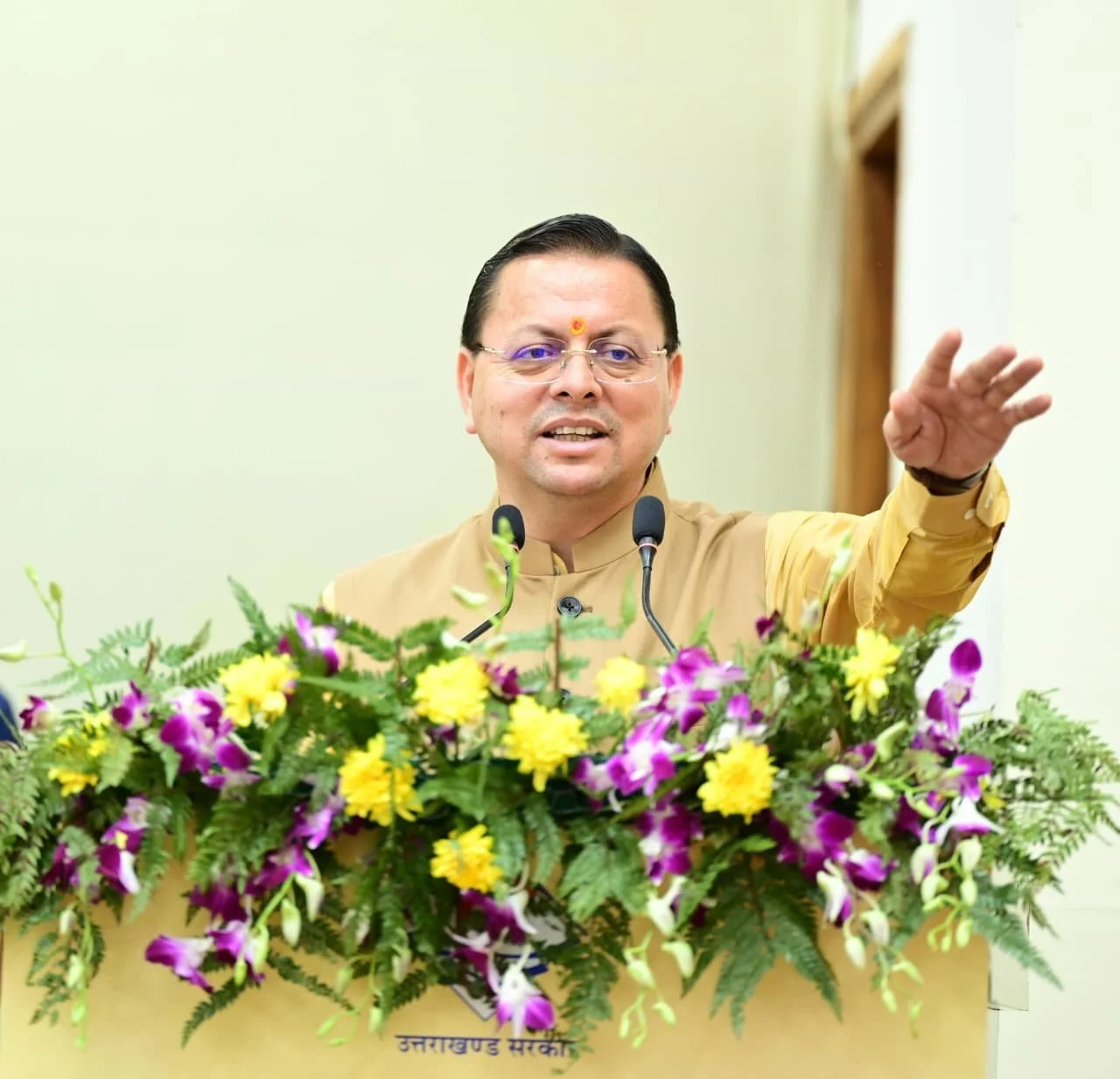 मुख्यमंत्री पुष्कर सिंह धामी ने बांटे नियुक्ति पत्र, युवाओं को दिया सेवा का संदेश