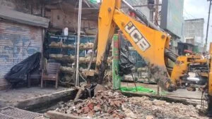 रामपुर चुंगी में नाला सफाई अभियान, अतिक्रमण हटाकर जलभराव रोकने की कवायद तेज