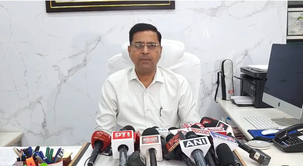 ias-PANKAJ-PANDEY.jpg